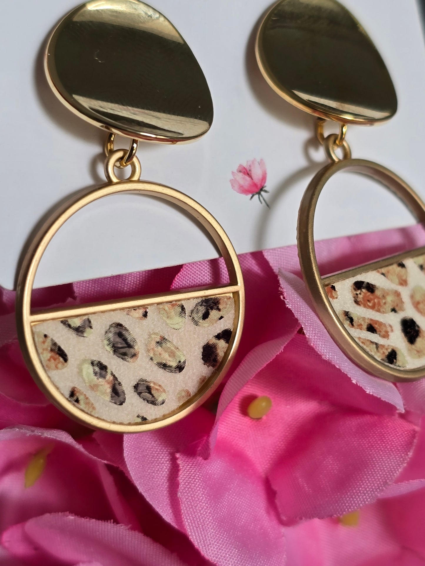 Artistic Beige Leopard Earrings