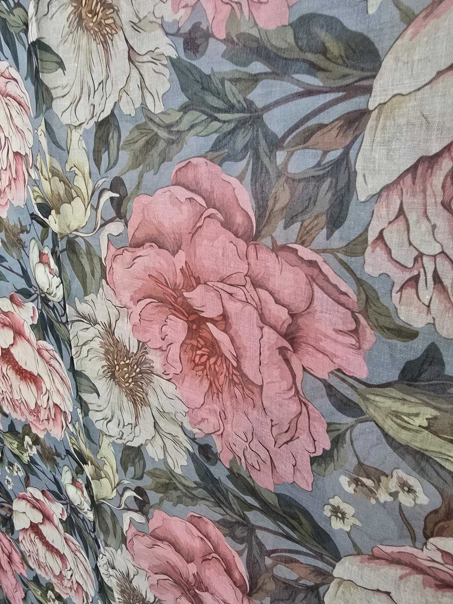 Magnolia Garden Scarf