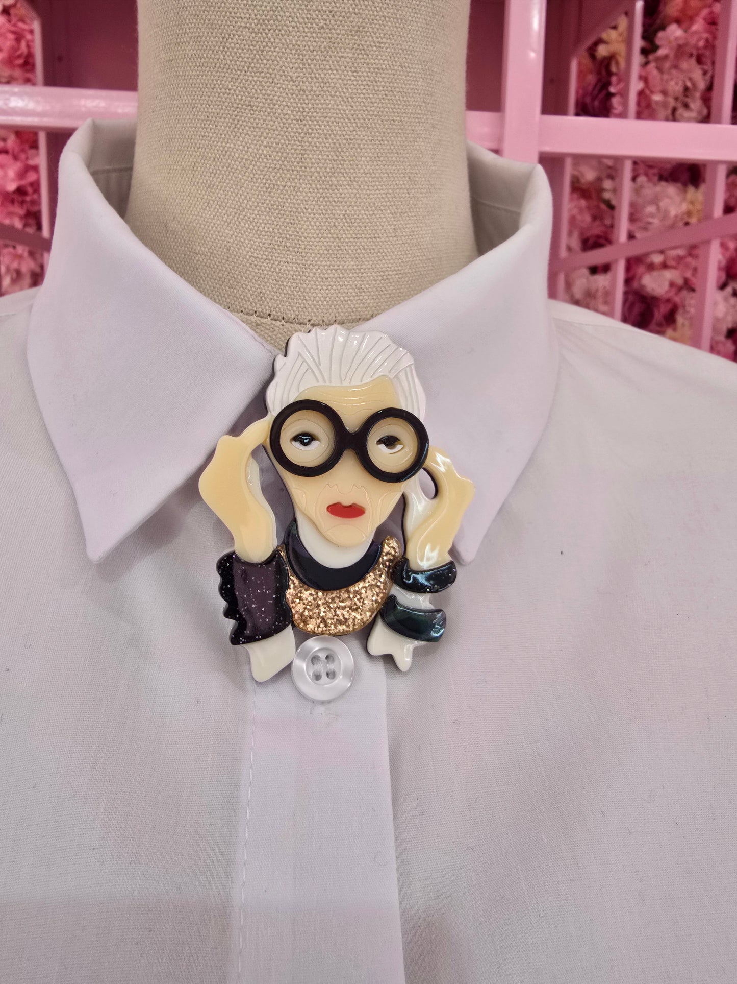 Apfel Inspo Broach