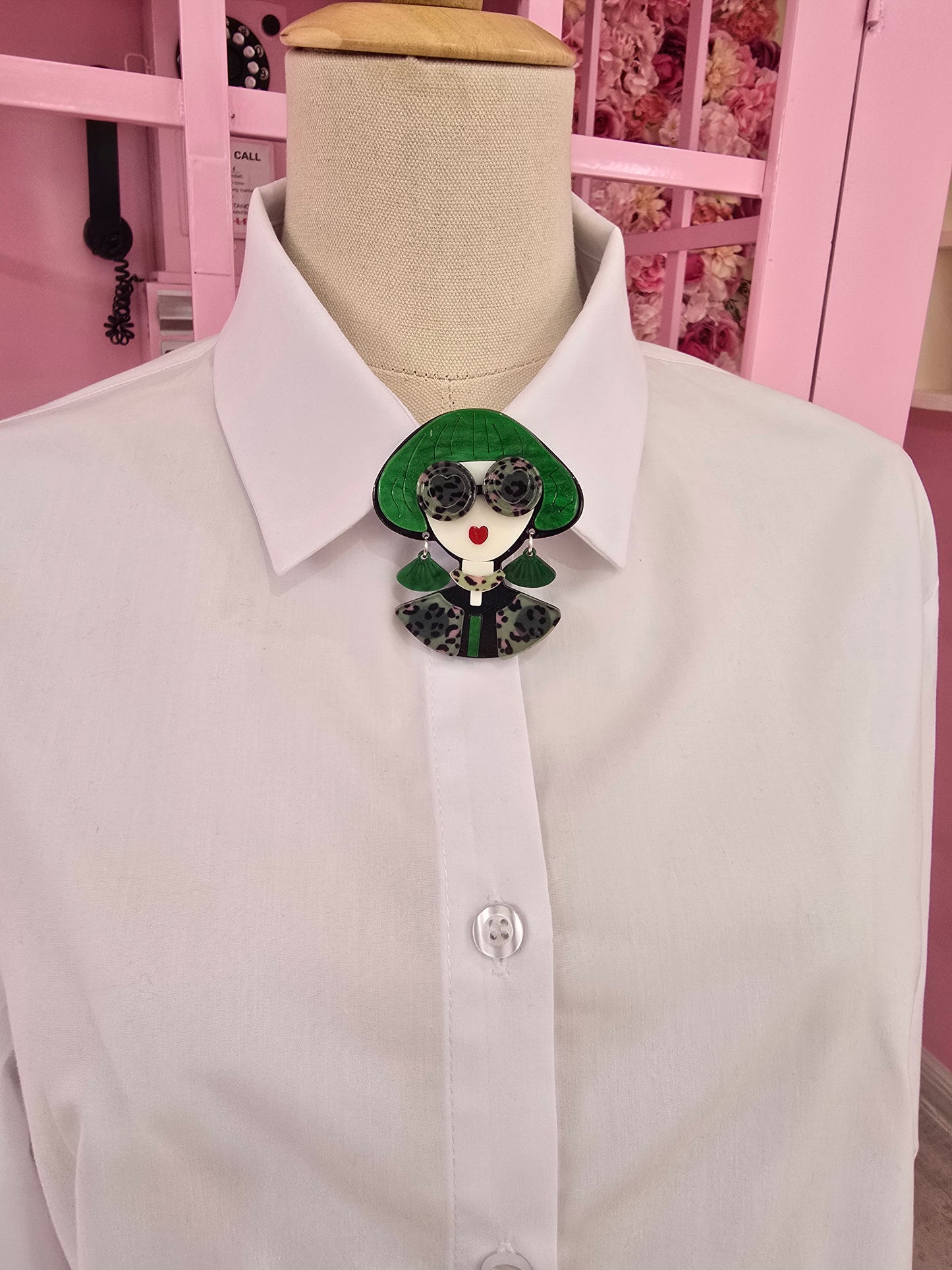 Artistic Icon Broach