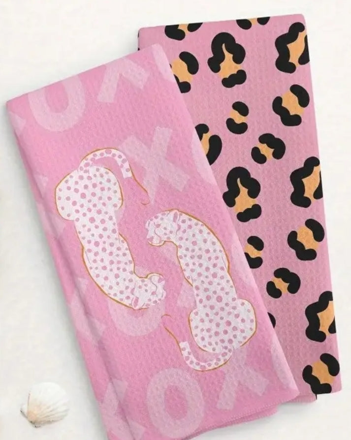 Leopard Kitchen Towel Set. Pink