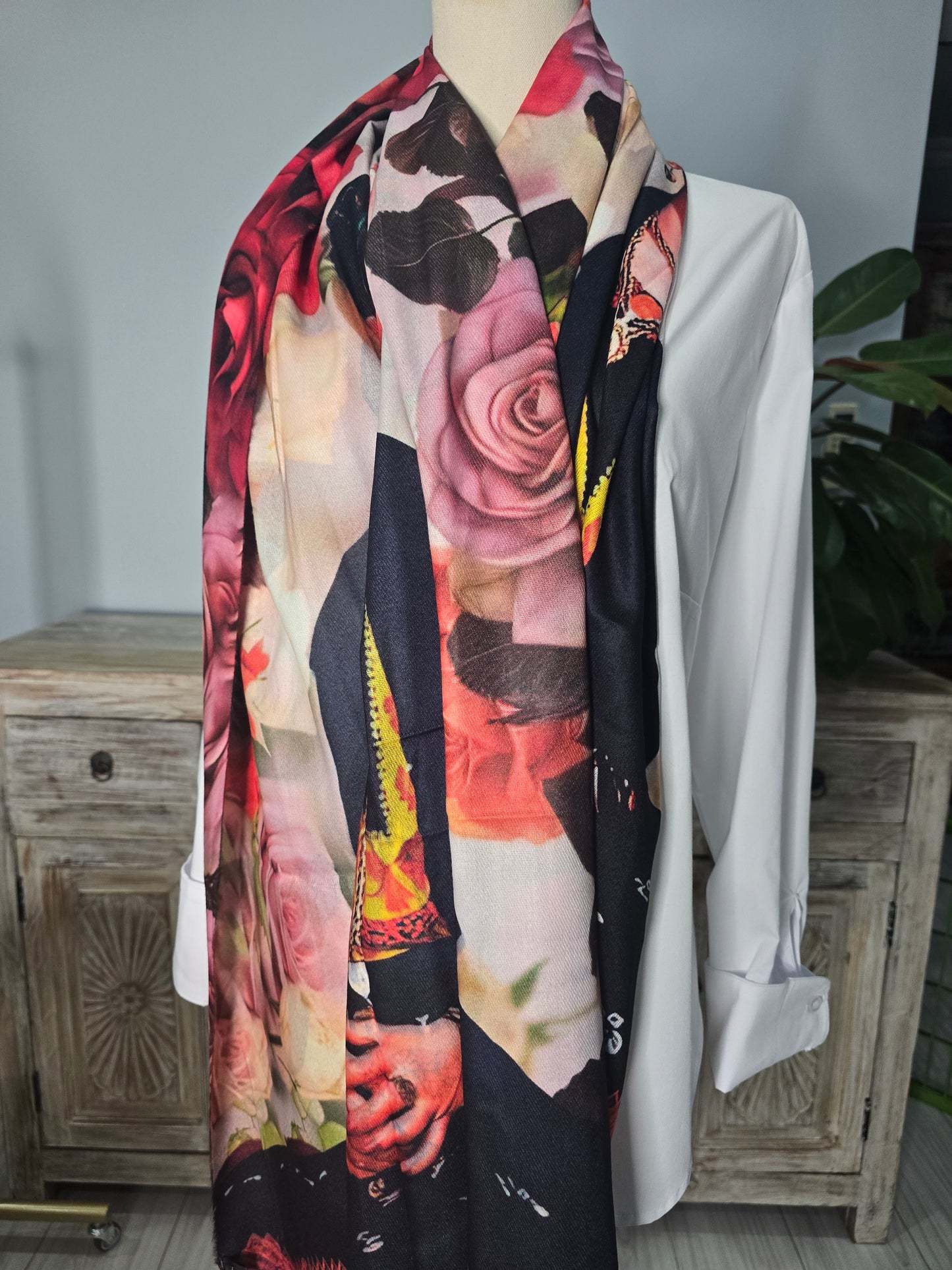 Frieda Roses Winered