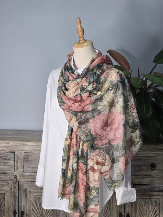Magnolia Garden Scarf