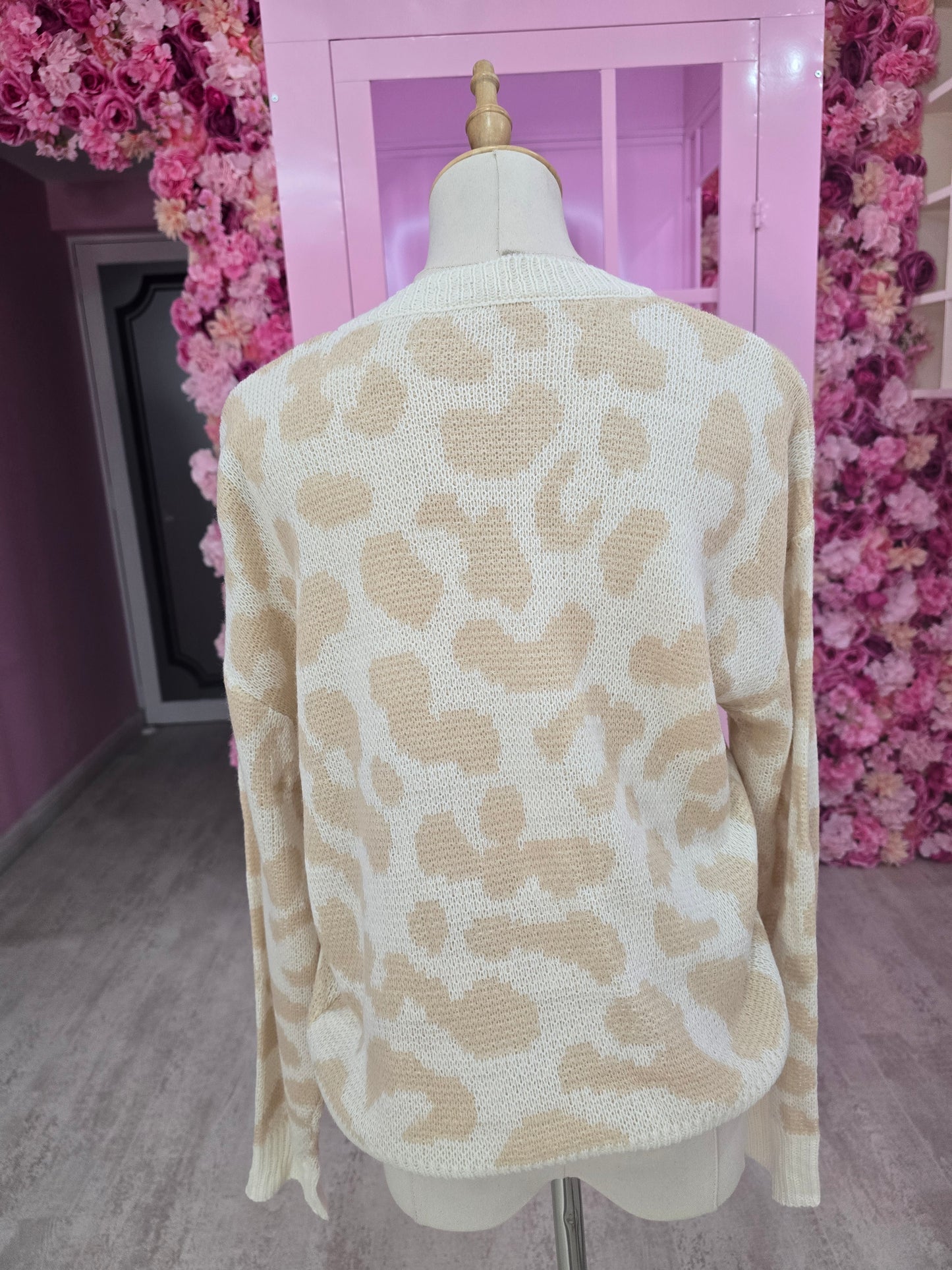 Lightweight Leopard Knit