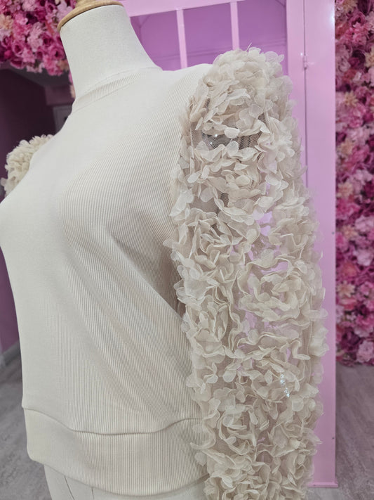 Cream Flower Top