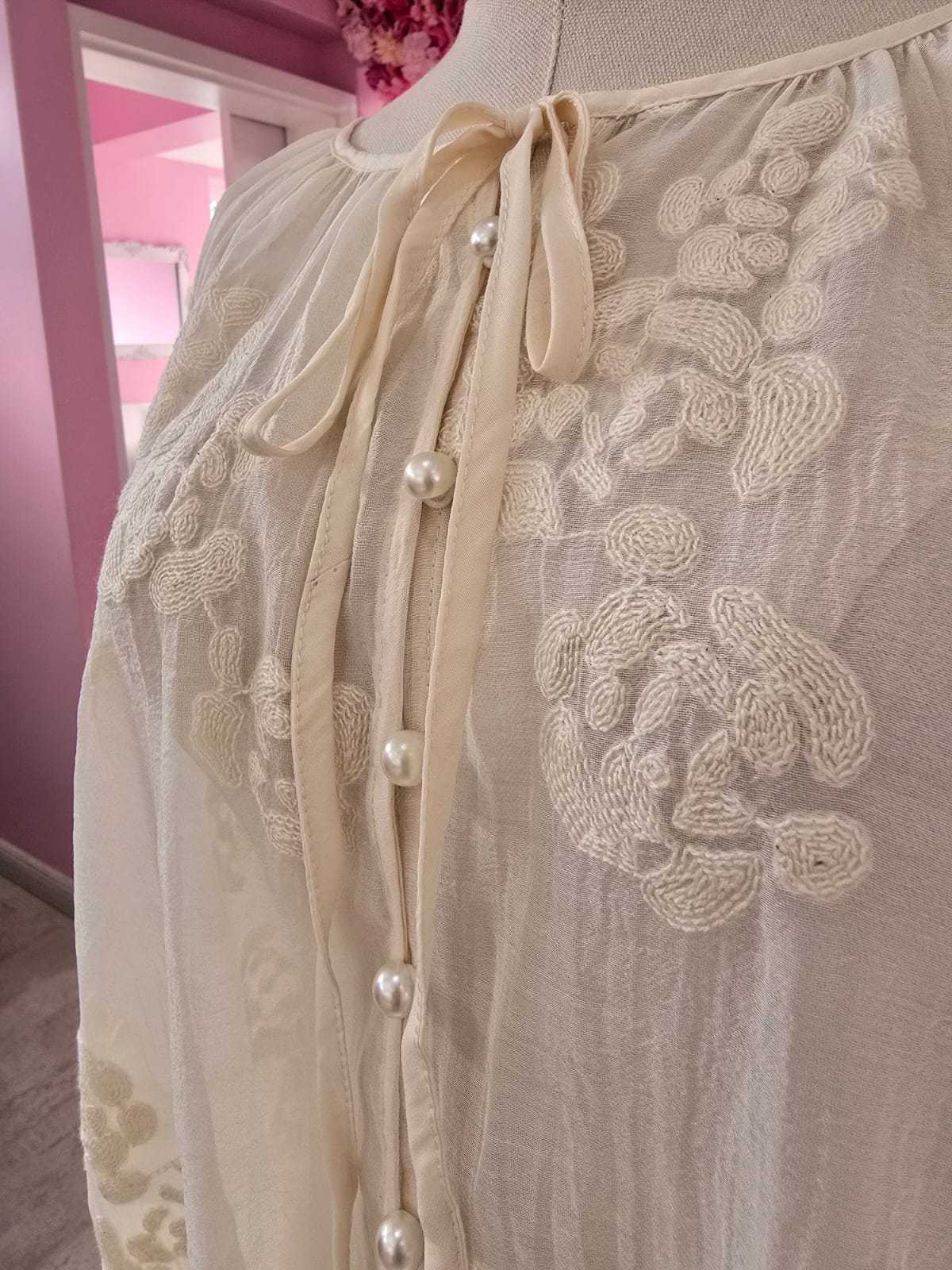 Casual Button-down Cream Lace Blouse